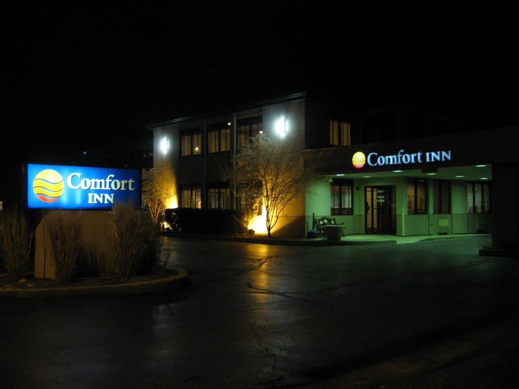 Rodeway Inn Skokie Evanston Exterior photo